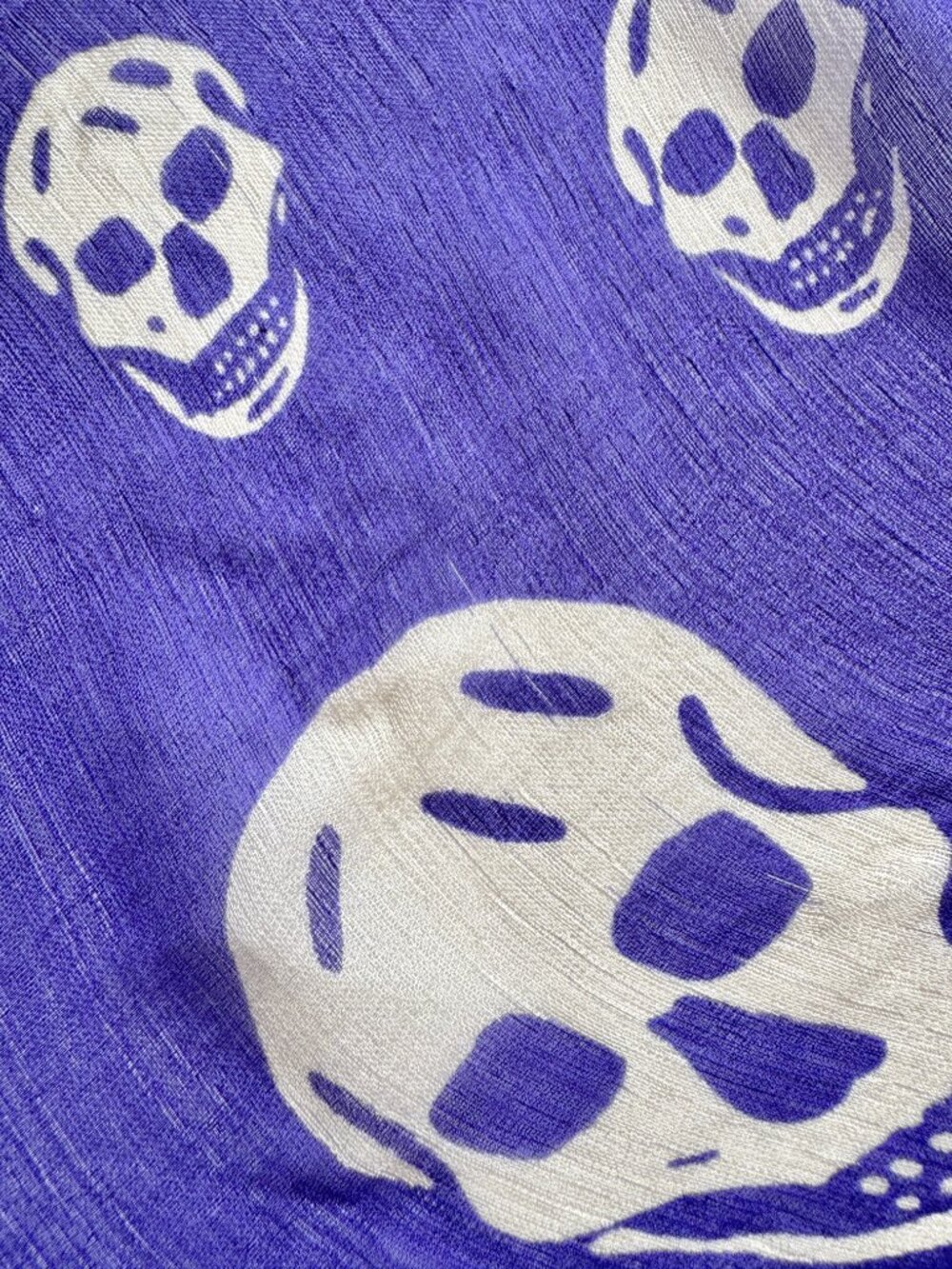 ALEXANDER MCQUEEN Skull Motif Purple Silk Chiffon Large Square Scarf - Picture 12 of 14